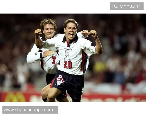 沈继海:从青涩少年到足球明星的辉煌历程与传奇故事 沈继海:从青涩少年到足球明星的辉煌历程与传奇故事